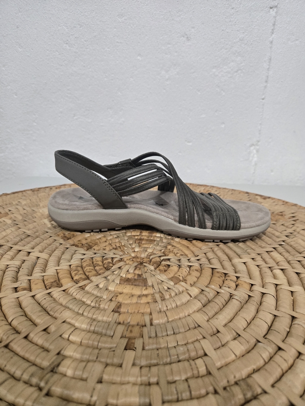 Skechers Olive Green Strappy Sandals - Picture 3 of 7
